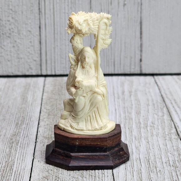VTG Carved Christmas Display Shepard Holding Sheep and Staff Wood Base Nativity - Picture 1 of 7